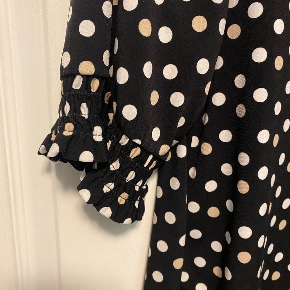 Anne Klein Black and White Ruffled 3/4 Sleeve Blouse size M - Picture 2 of 8
